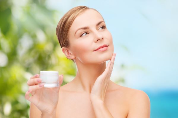 Best Face Moisturizer for Taking Good Care of Sensitive Skin